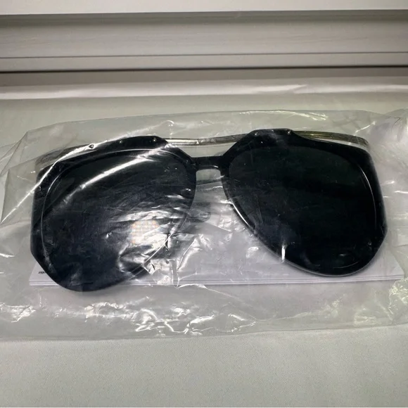 Saint Laurent YSL Amelia Monogram 55MM Sunglasses SL M137 - Picture 4 of 11